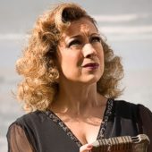 Alex Kingston